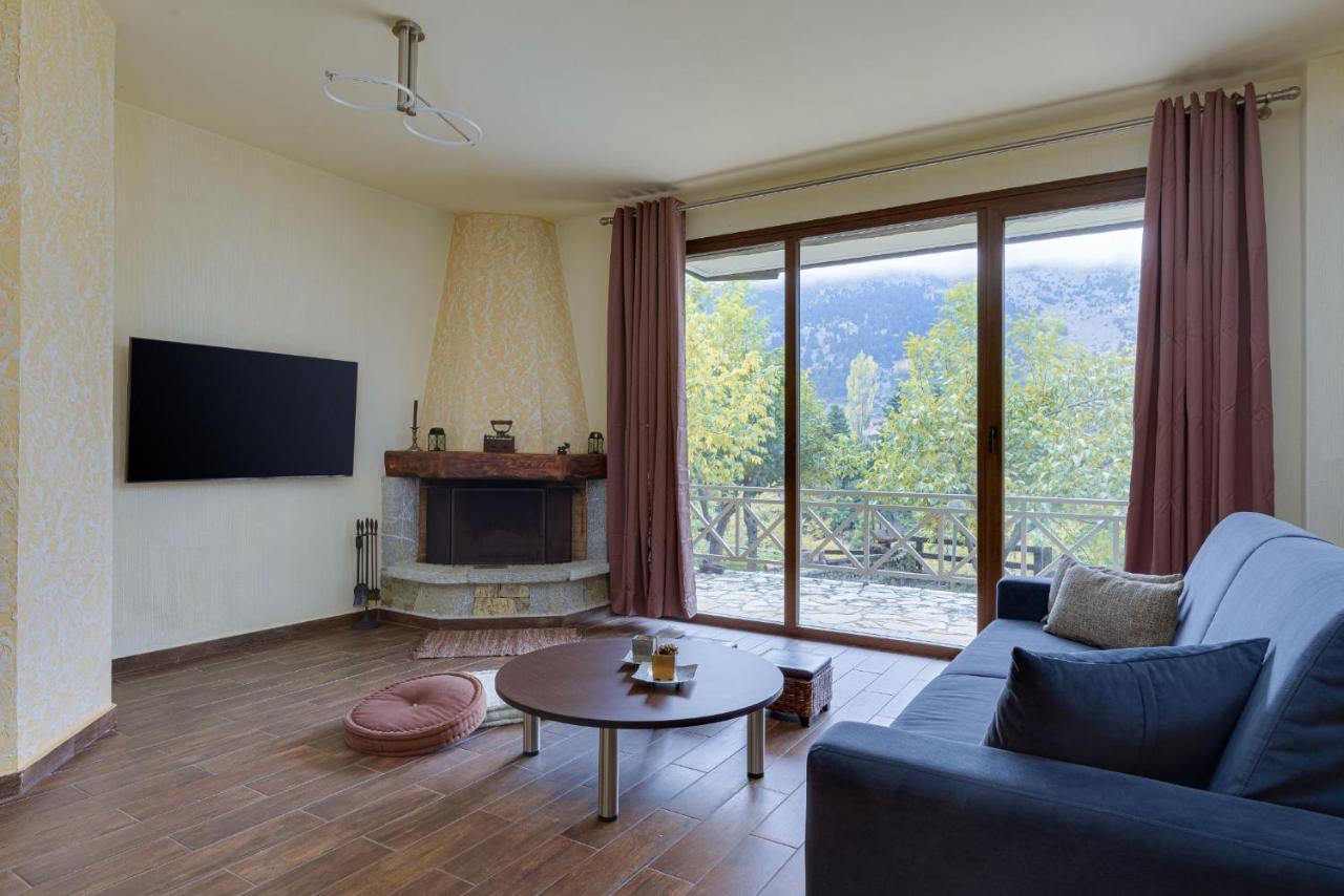 Parnassus Dreamwood Chalet Eptálofos Extérieur photo